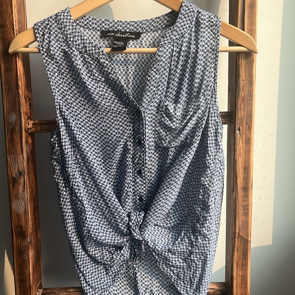 Crop top - Picture 2 of 6